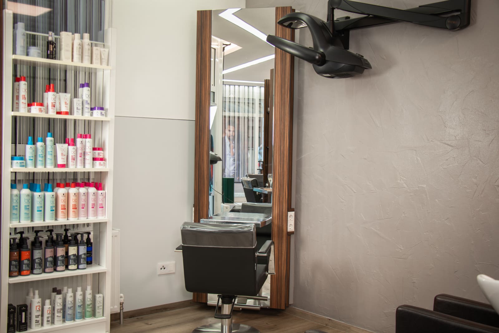Salon — Hair Lounge Landskron